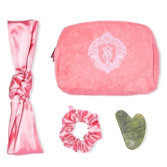 Victoria's Secret Handbags - VICTORIA'S SECRET Self-Care Spa Kit NWT